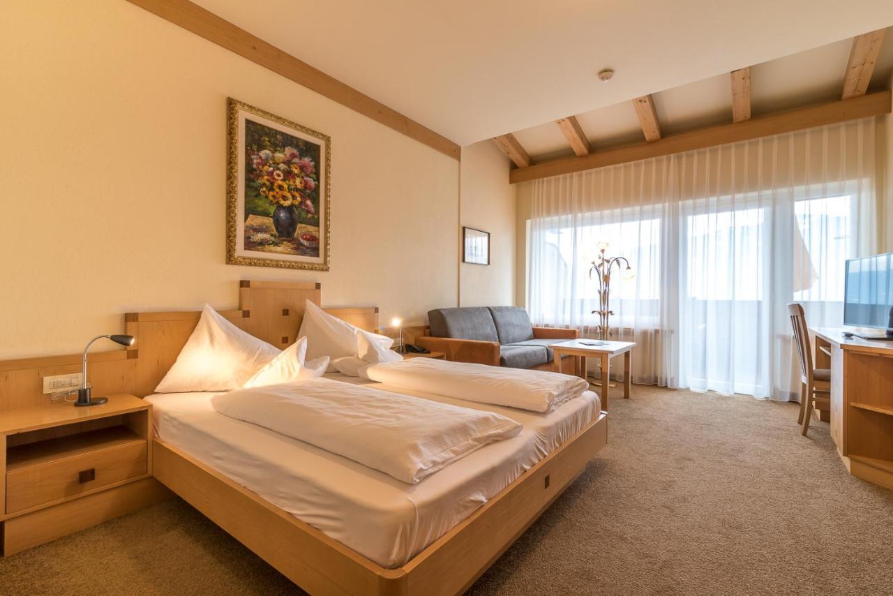Hotel Taushof Scena Esterno foto