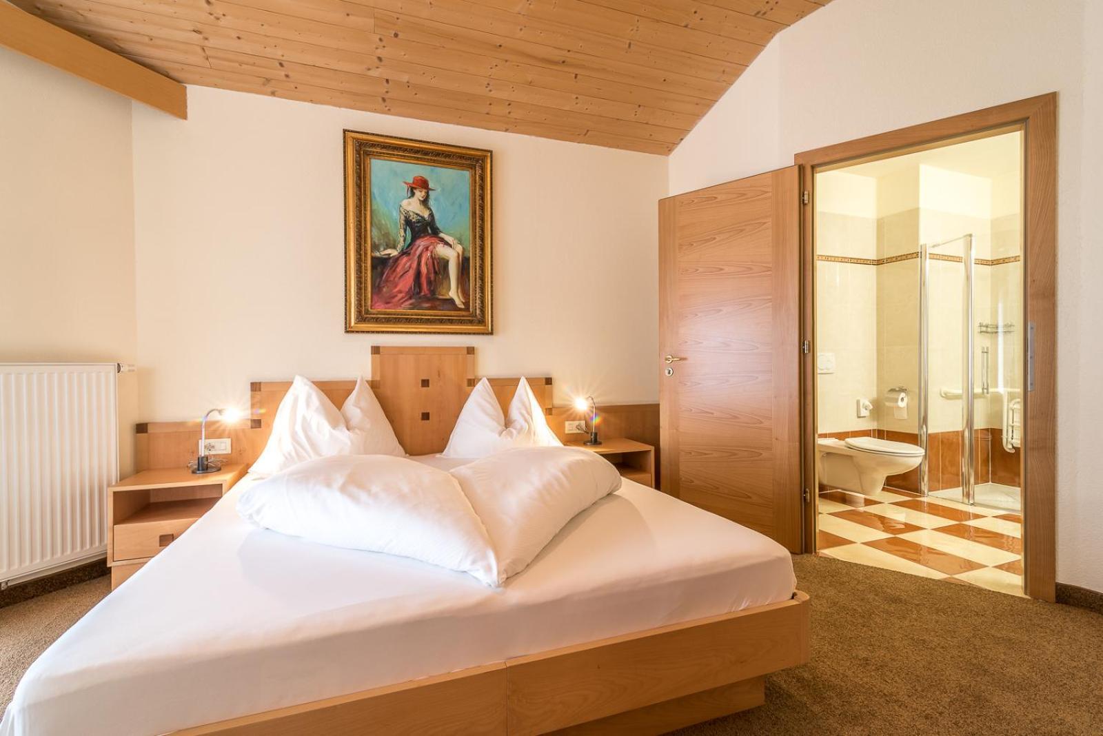 Hotel Taushof Scena Esterno foto