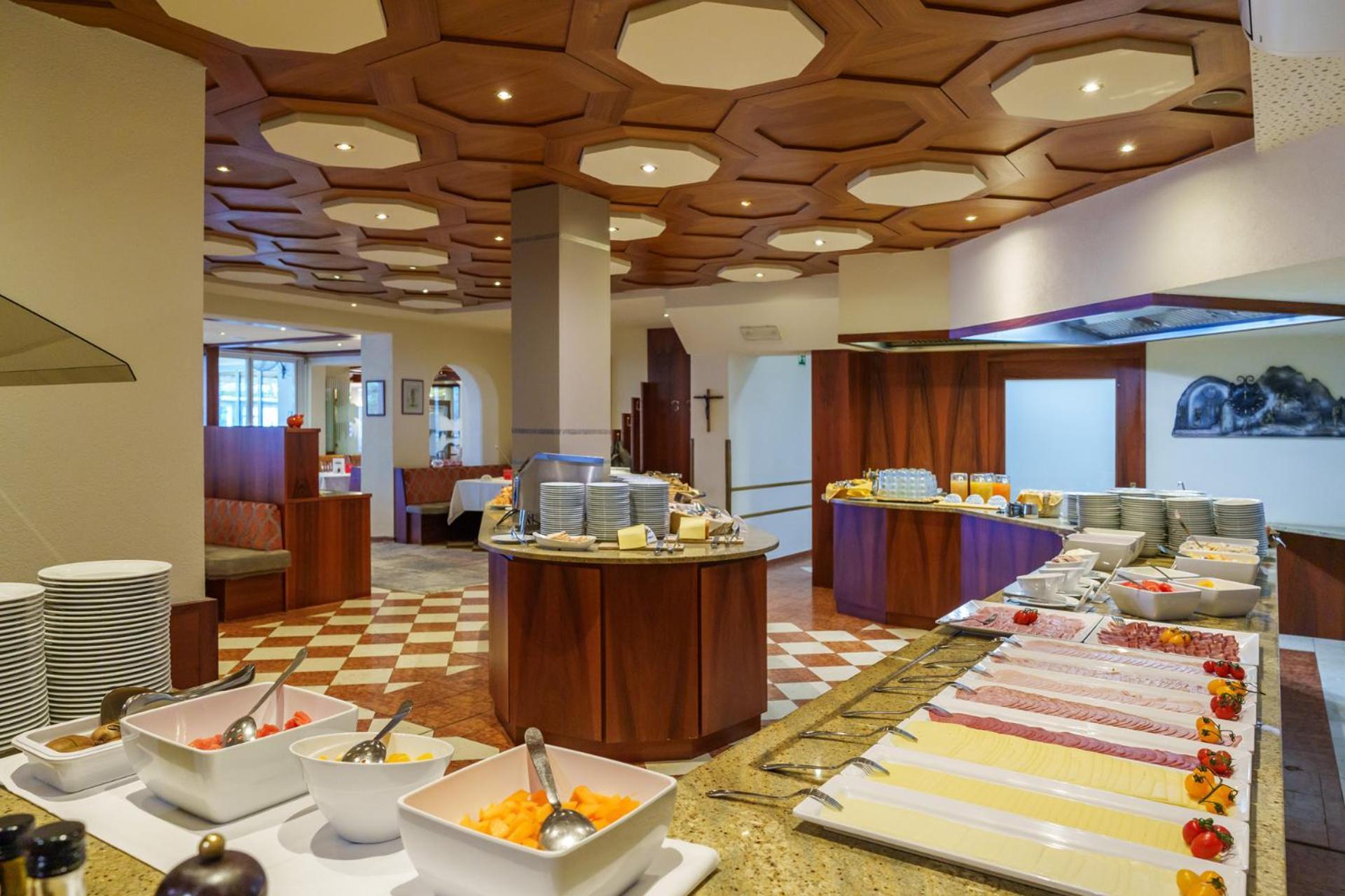 Hotel Taushof Scena Esterno foto
