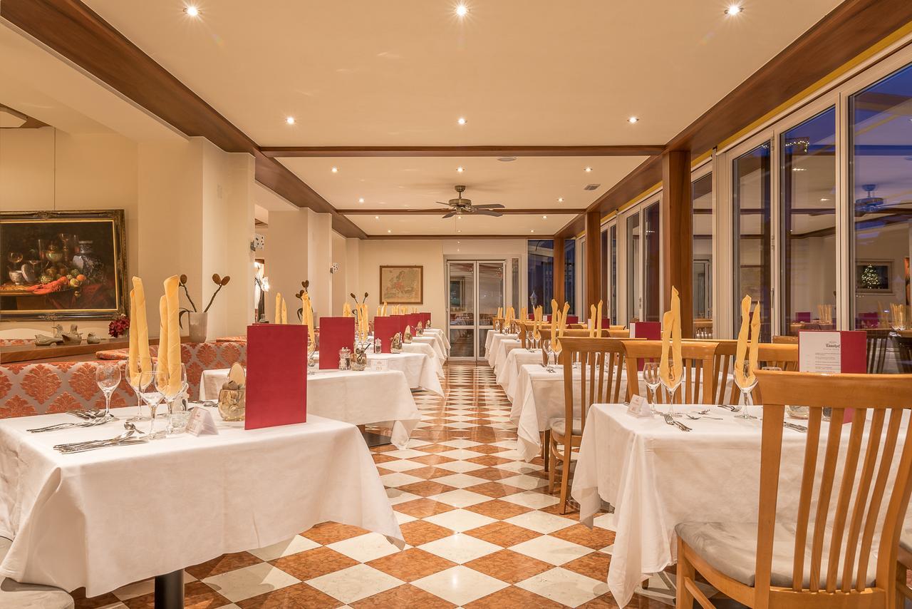 Hotel Taushof Scena Esterno foto